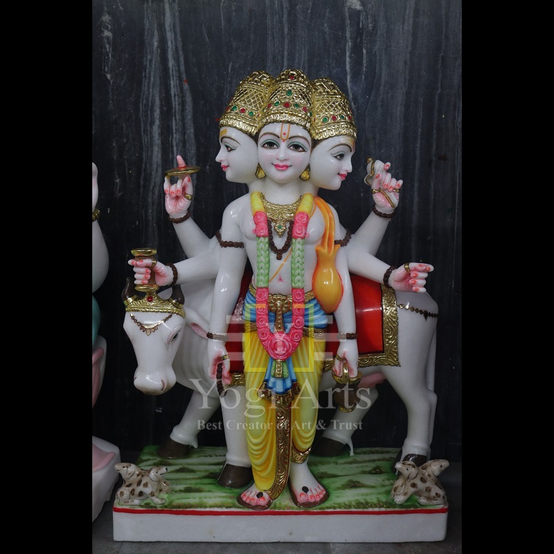 Beautiful Dattatreya Ji Statue